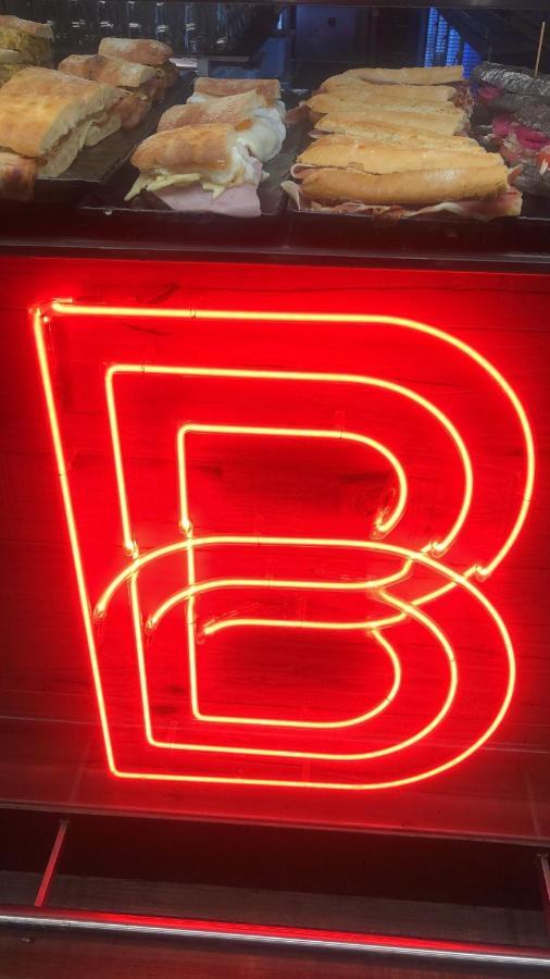 Bearan Bar & Rooms Pamplona Ngoại thất bức ảnh